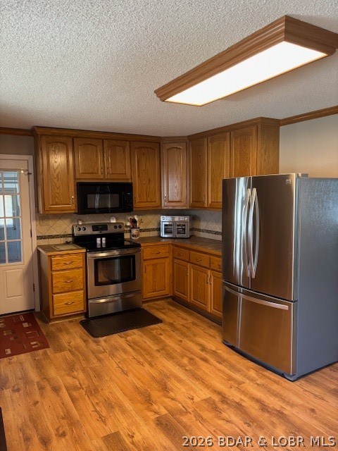 Golden Goose - Residential