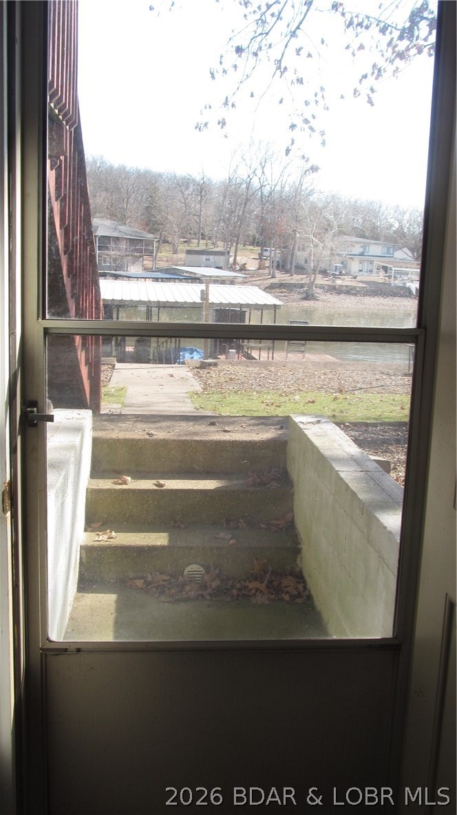 Golden Goose - Residential