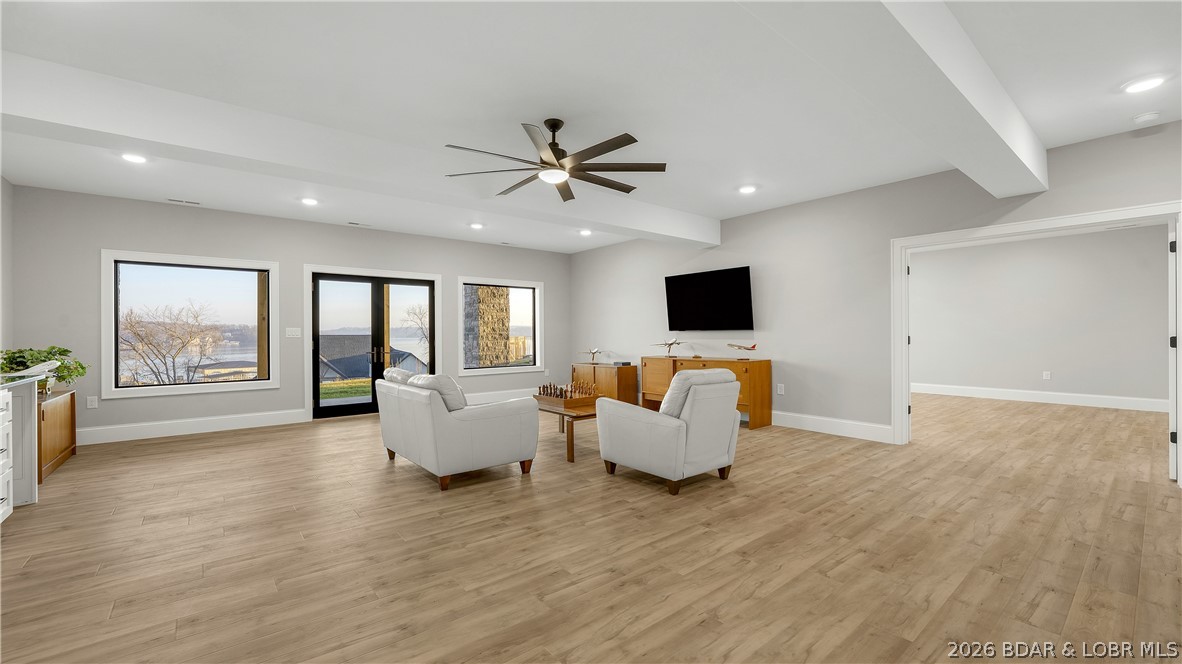 Nichols Point - Residential