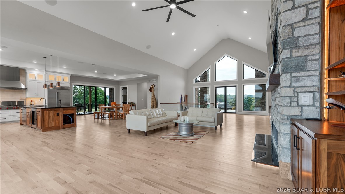 Nichols Point - Residential