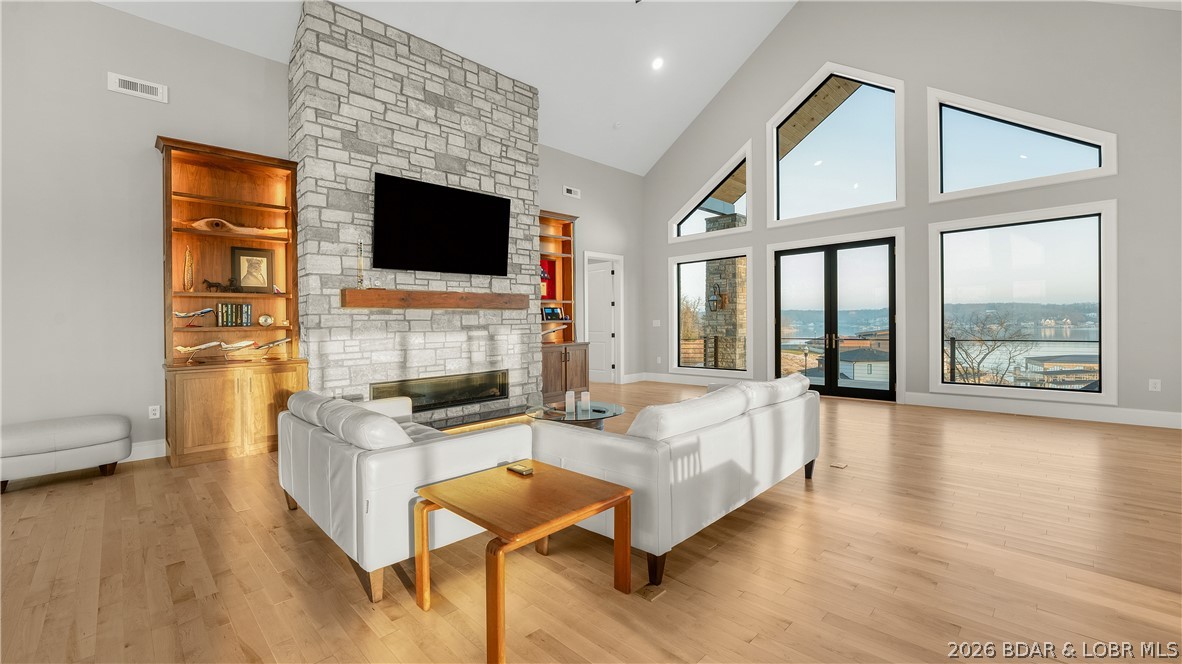 Nichols Point - Residential