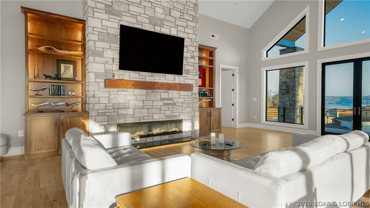 Nichols Point - Residential