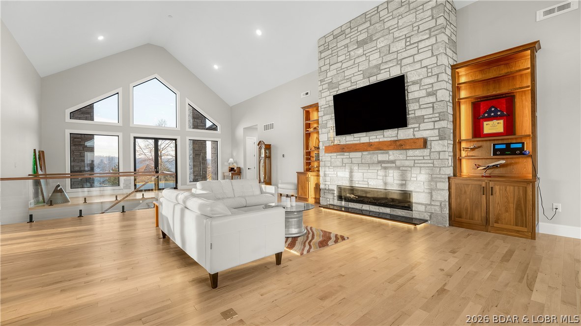 Nichols Point - Residential