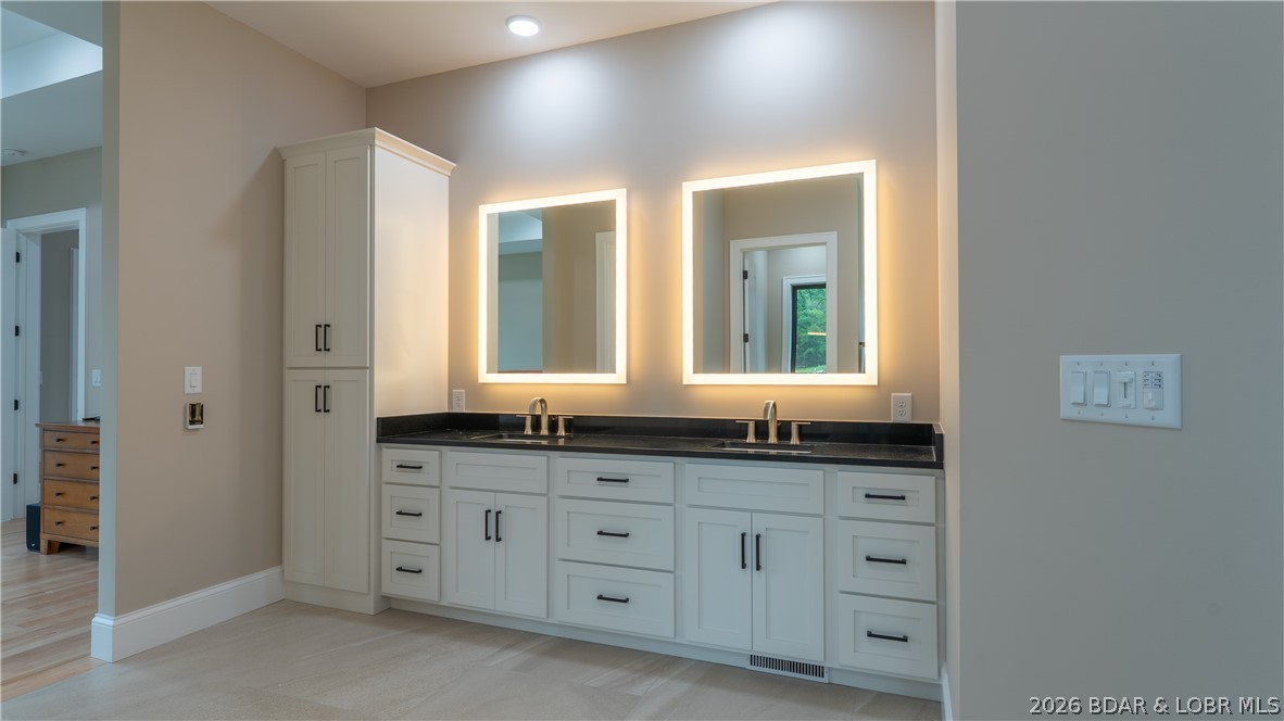 Nichols Point - Residential