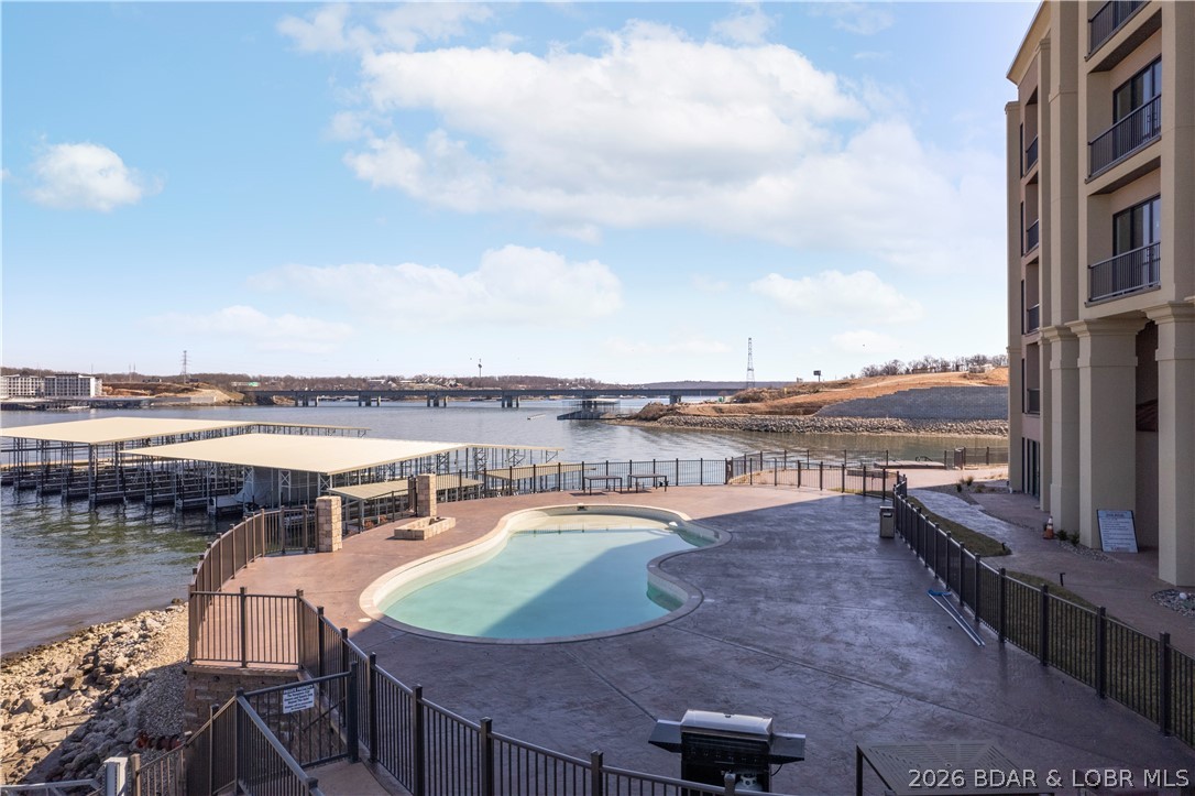 The Hamptons Condominium - Residential