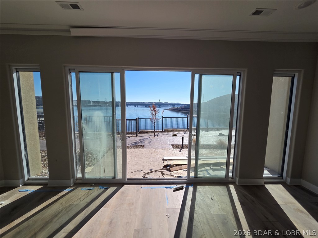 The Hamptons Condominium - Residential