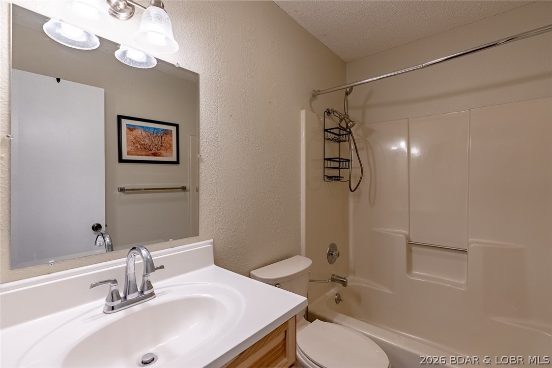 Four Seasons Racqt-Cntry Club - Residential