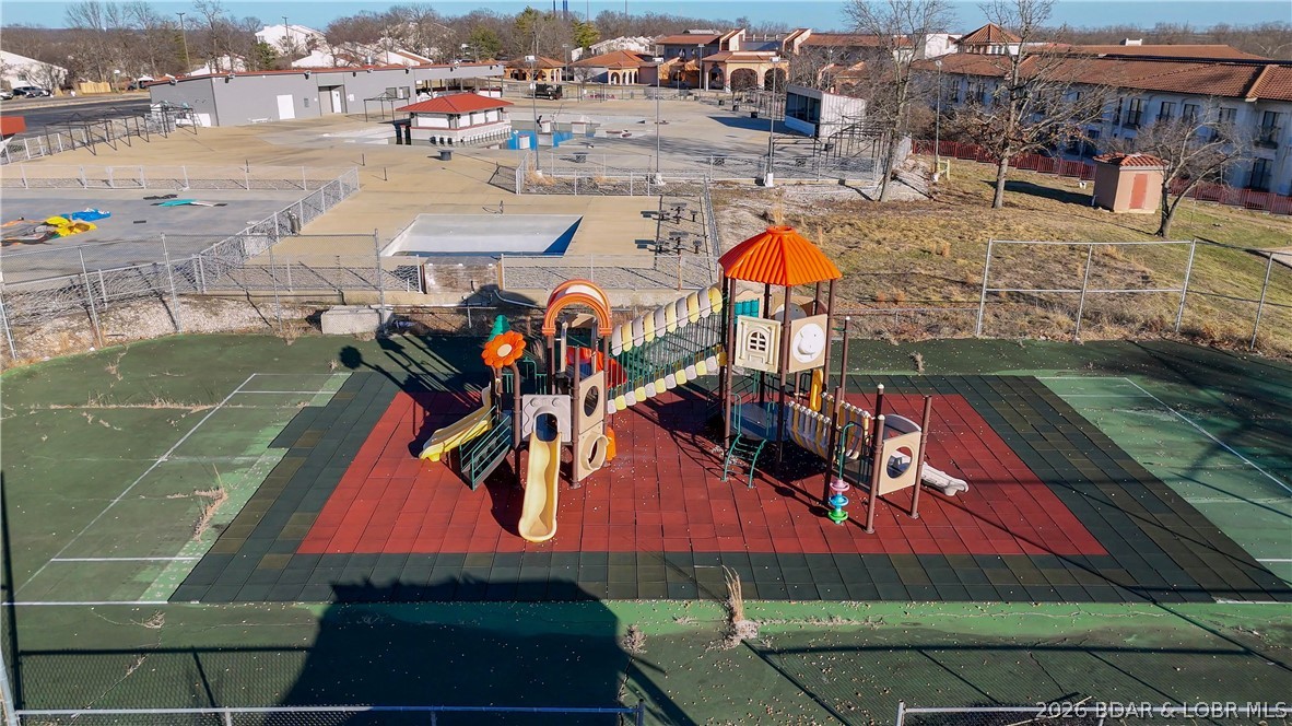 Four Seasons Racqt-Cntry Club - Residential