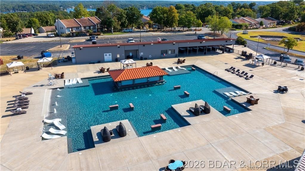 Four Seasons Racqt-Cntry Club - Residential