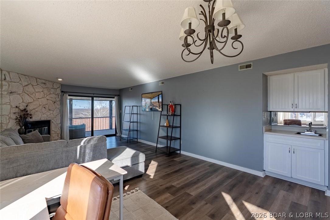 Four Seasons Racqt-Cntry Club - Residential