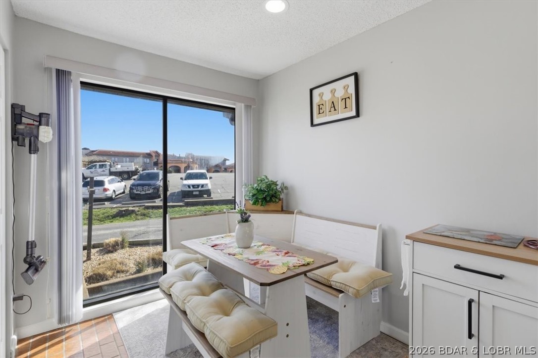 Four Seasons Racqt-Cntry Club - Residential