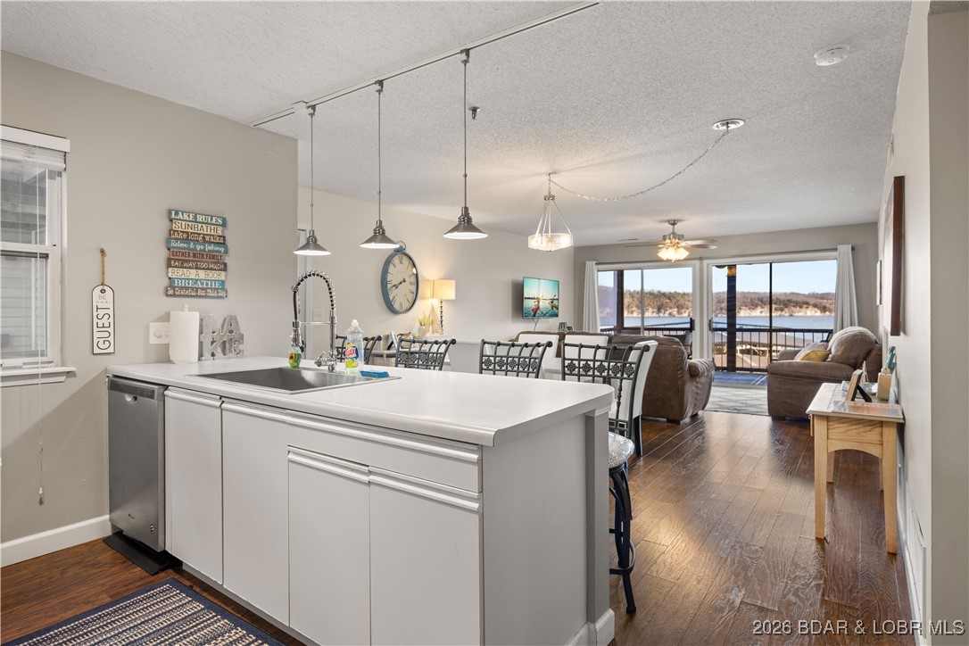 Breakwater Bay Club Condo - Residential