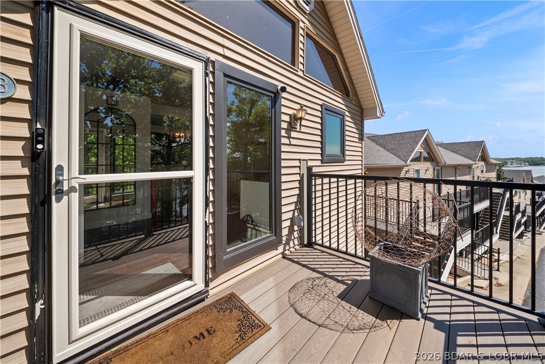 The Falls Condo - Residential