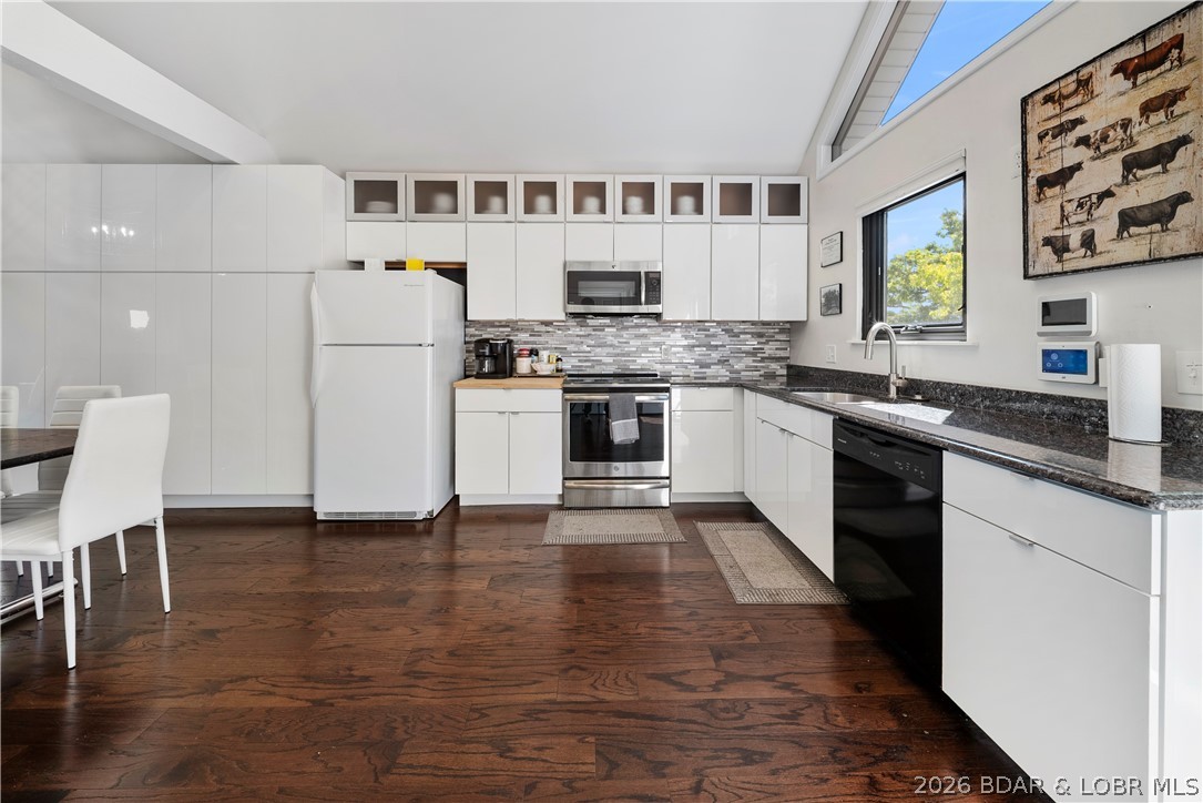 The Falls Condo - Residential