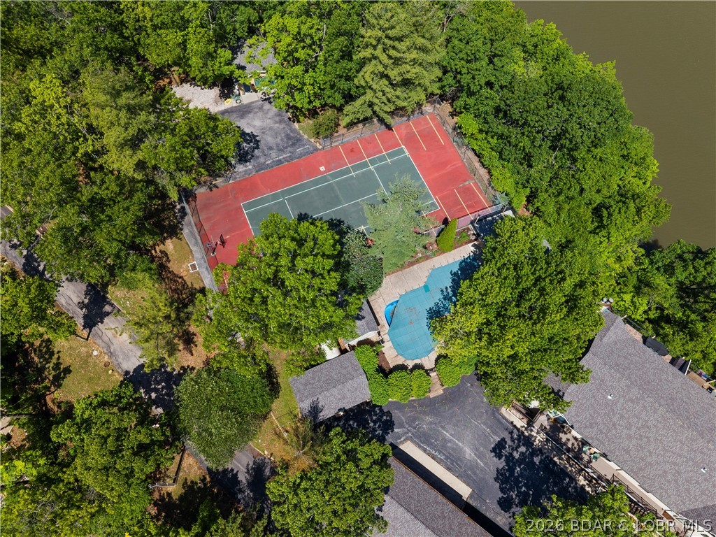 The Falls Condo - Residential