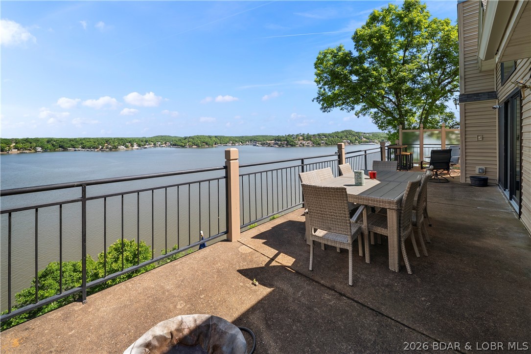 The Falls Condo - Residential