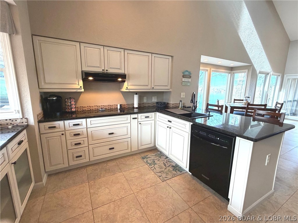 Tan-Tar-A Estates - Residential