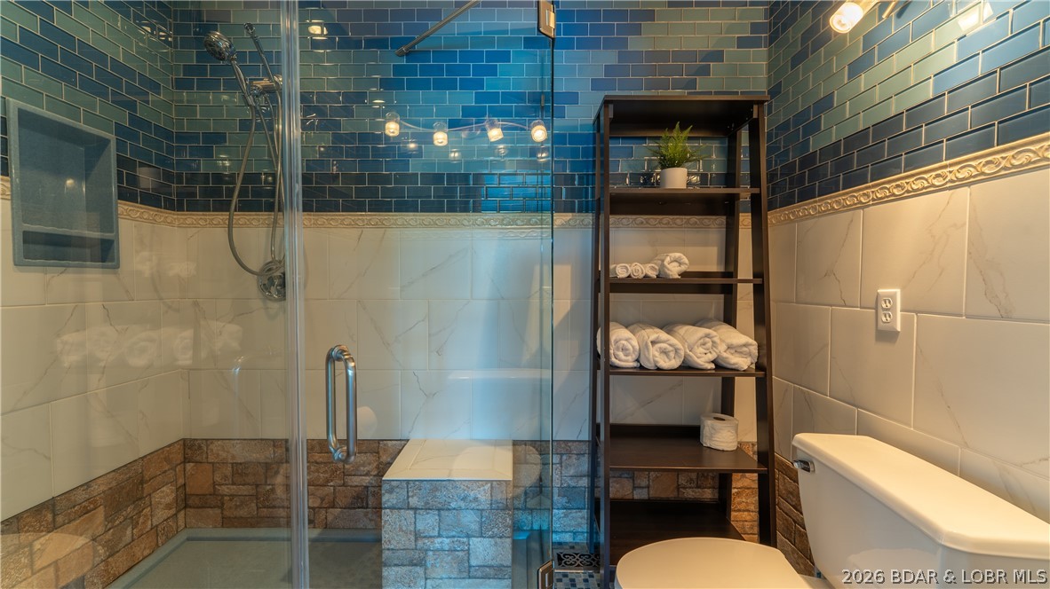 Hacketts Dis-l-do - Residential