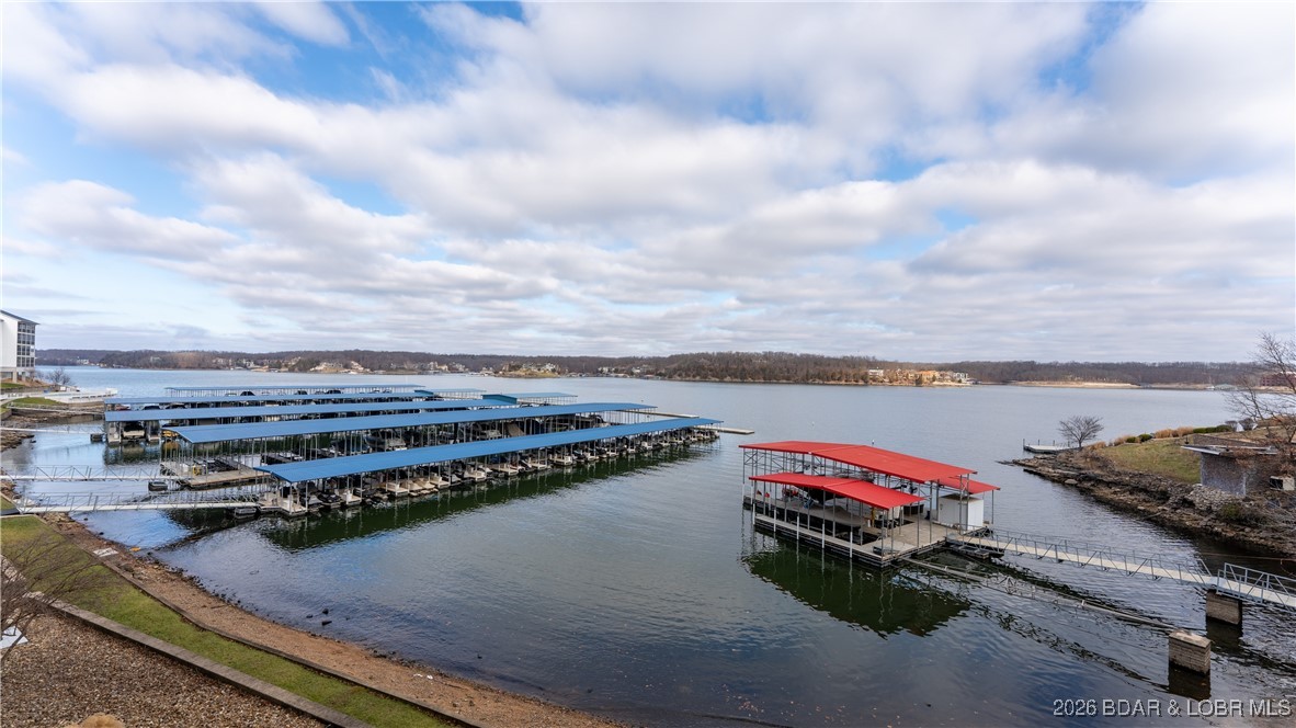 Stoneledge Condominium - Residential