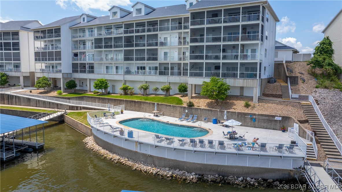 Stoneledge Condominium - Residential