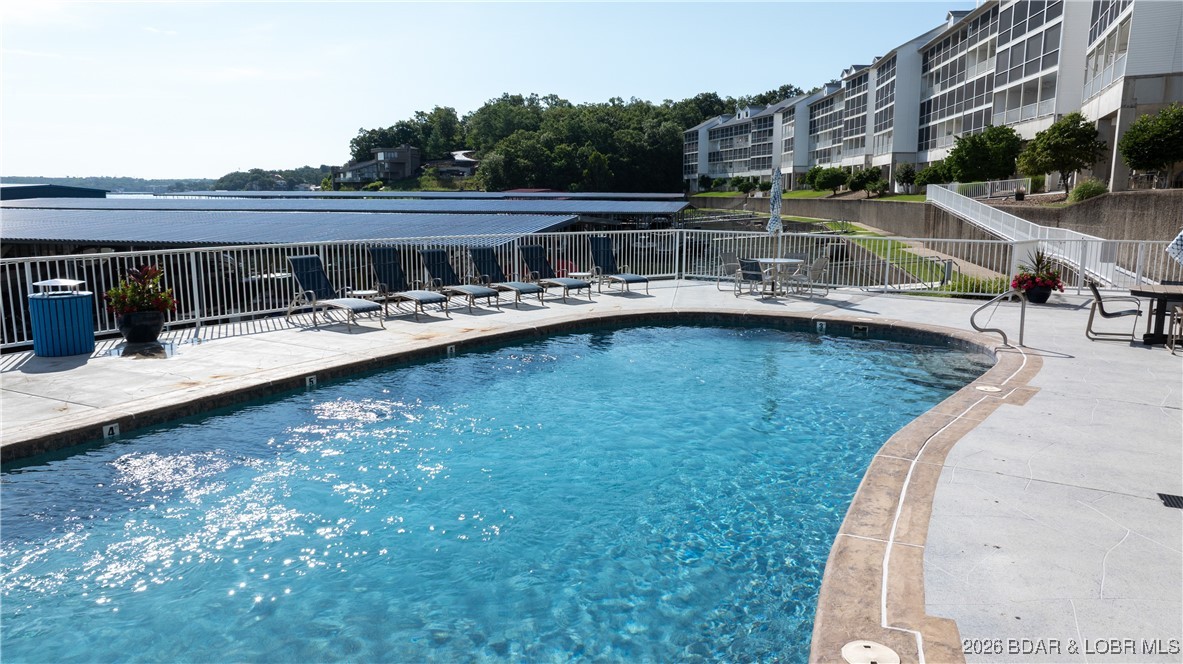 Stoneledge Condominium - Residential