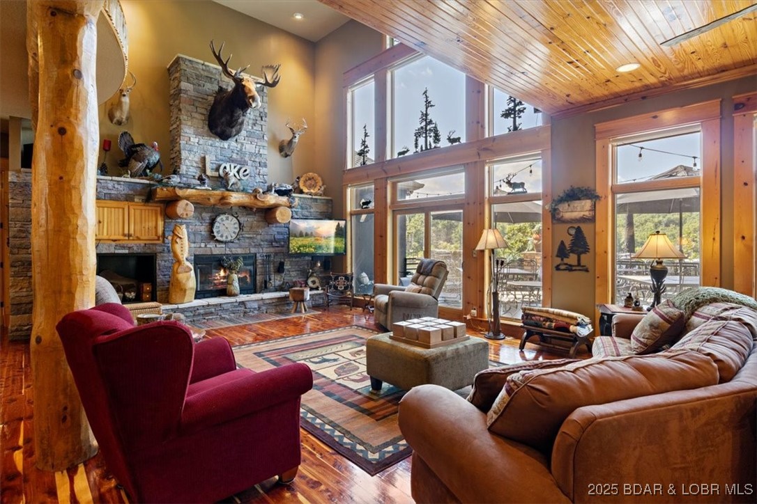 Grand Point - Residential