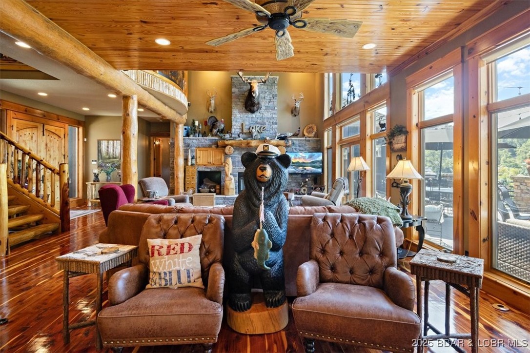 Grand Point - Residential