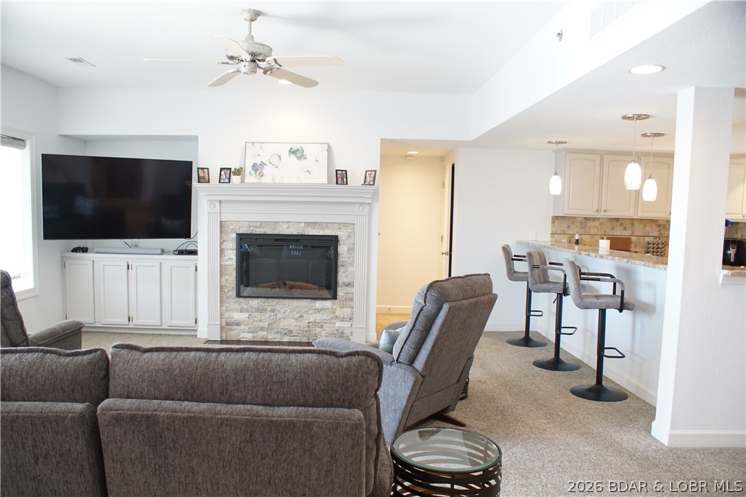 Lighthouse Pointe Condominium - Residential