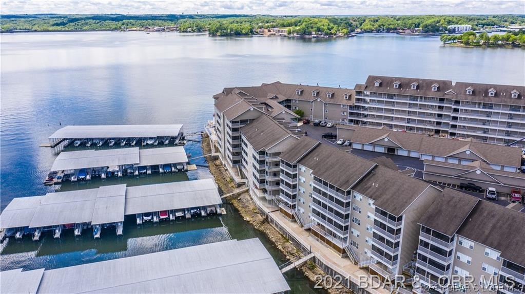 Lighthouse Pointe Condominium - Residential