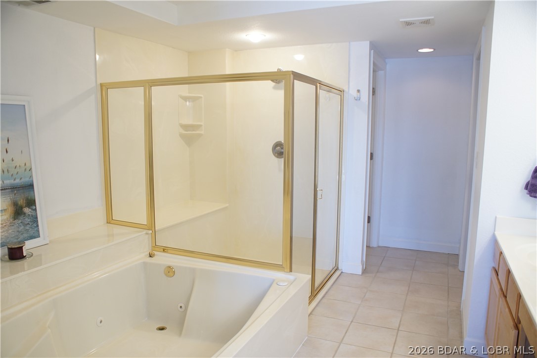 Lighthouse Pointe Condominium - Residential