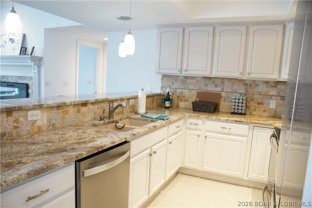 Lighthouse Pointe Condominium - Residential