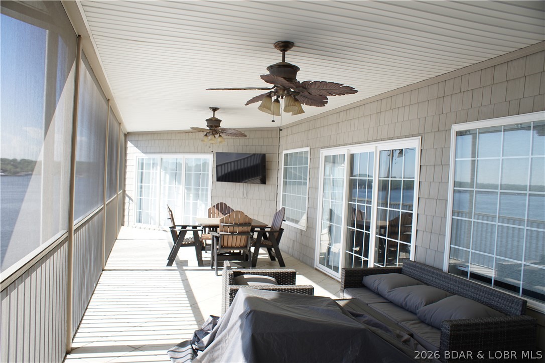 Lighthouse Pointe Condominium - Residential