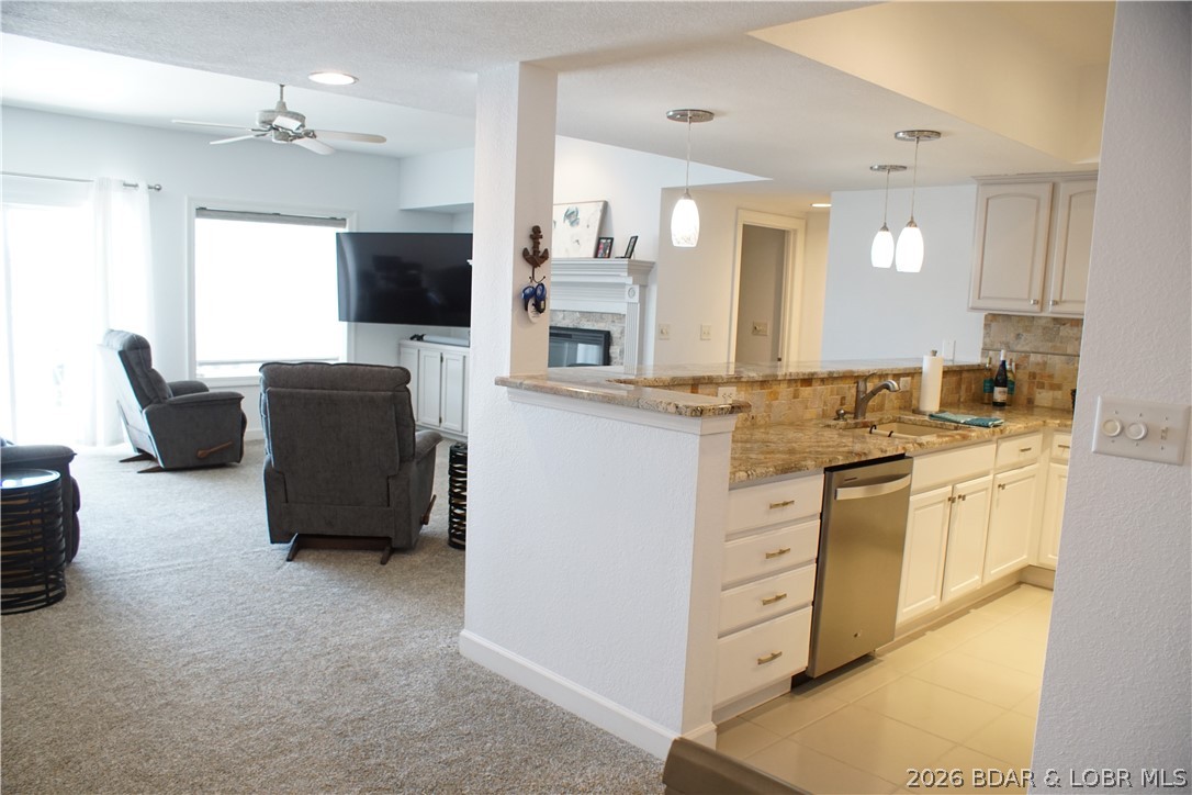 Lighthouse Pointe Condominium - Residential