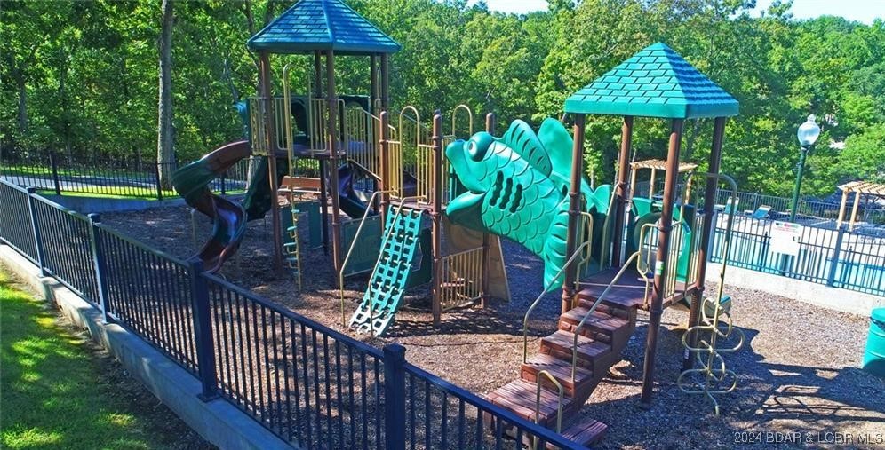 Cornett Cove No. 5 - Land