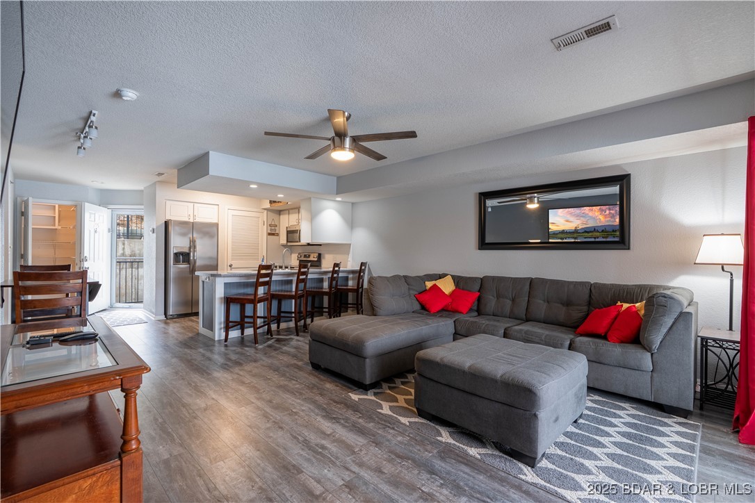 Lighthouse Landing Condominium - Residential