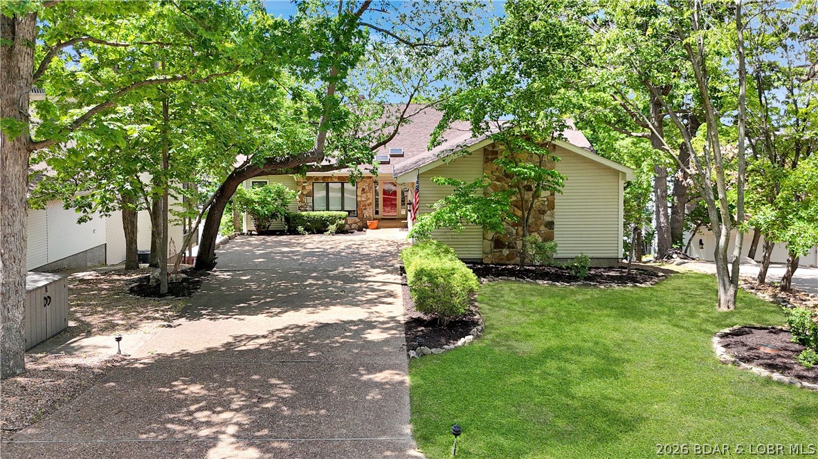 Imperial Point - Residential