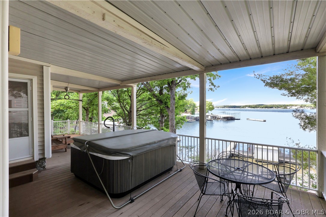 Imperial Point - Residential