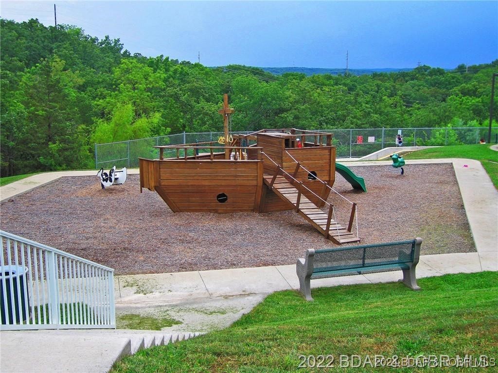 Cornett Cove No. 7 - Land