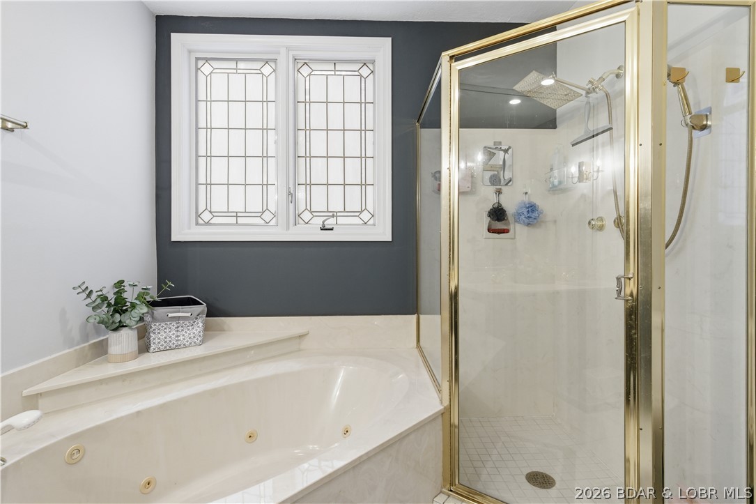 Four Seasons Racqt-Cntry Club - Residential