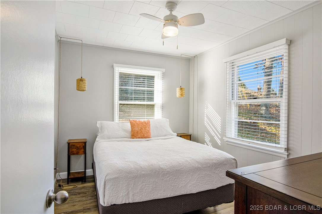 Sunrise Beach, Missouri 65079, United States, 3 Bedrooms Bedrooms, ,2 BathroomsBathrooms,Residential,Contingent,250223