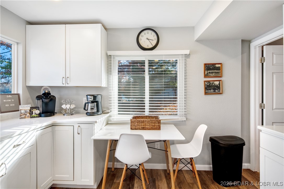 Sunrise Beach, Missouri 65079, United States, 3 Bedrooms Bedrooms, ,2 BathroomsBathrooms,Residential,Contingent,250223