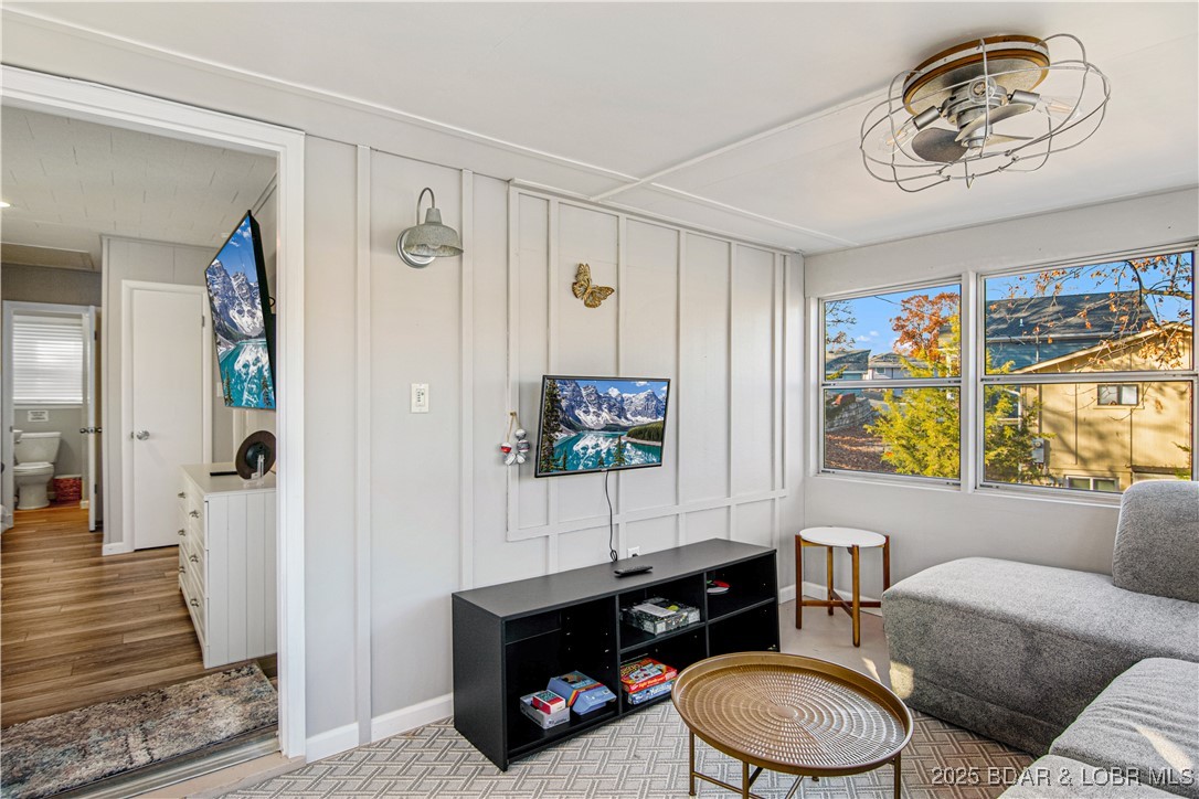 Sunrise Beach, Missouri 65079, United States, 3 Bedrooms Bedrooms, ,2 BathroomsBathrooms,Residential,Contingent,250223