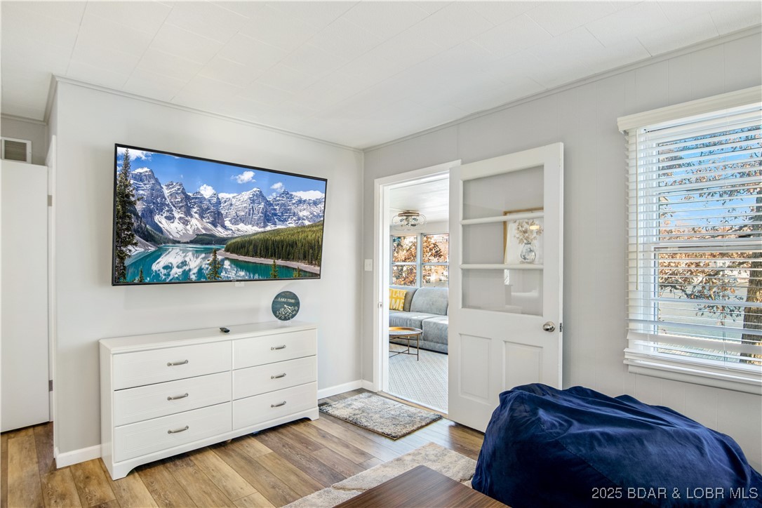 Sunrise Beach, Missouri 65079, United States, 3 Bedrooms Bedrooms, ,2 BathroomsBathrooms,Residential,Contingent,250223