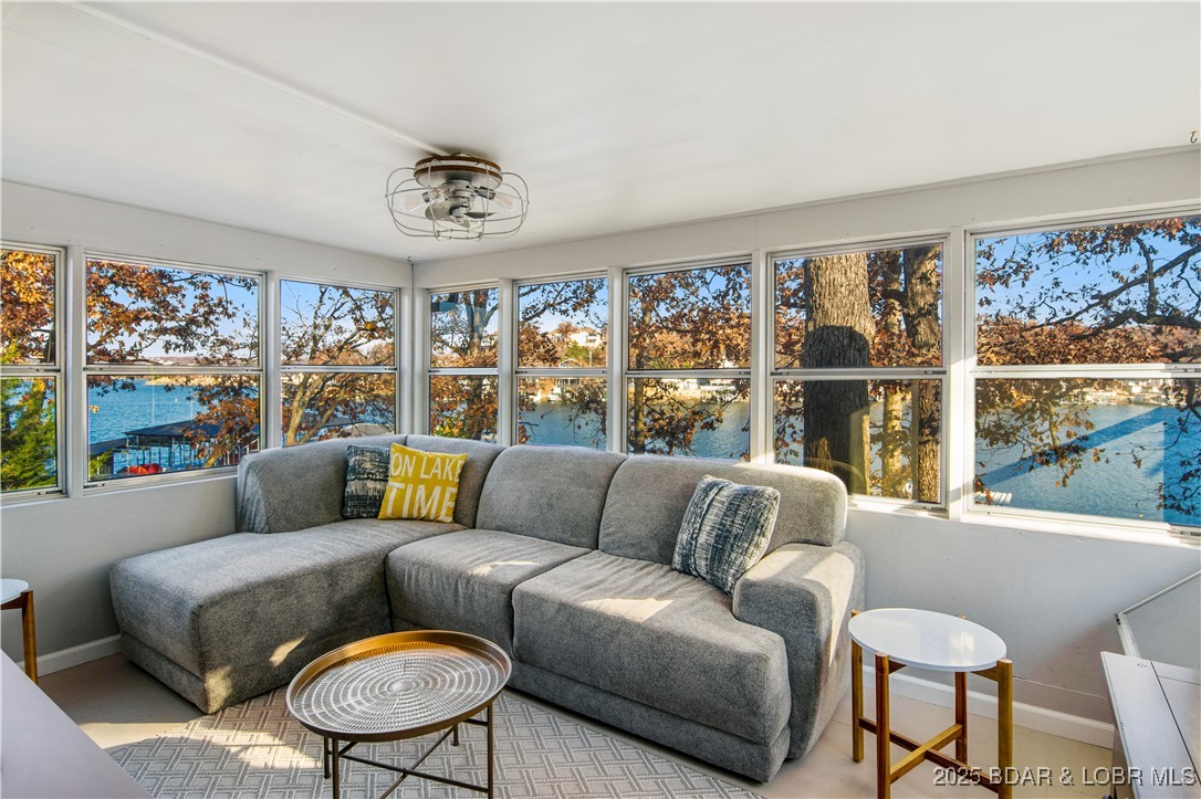 Sunrise Beach, Missouri 65079, United States, 3 Bedrooms Bedrooms, ,2 BathroomsBathrooms,Residential,Contingent,250223