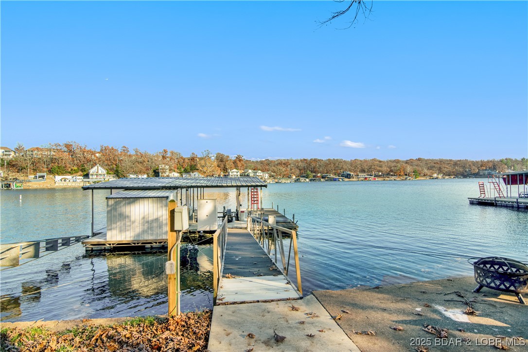 Sunrise Beach, Missouri 65079, United States, 3 Bedrooms Bedrooms, ,2 BathroomsBathrooms,Residential,Contingent,250223