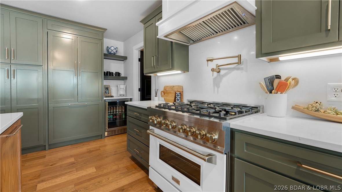 Alona Point - Residential