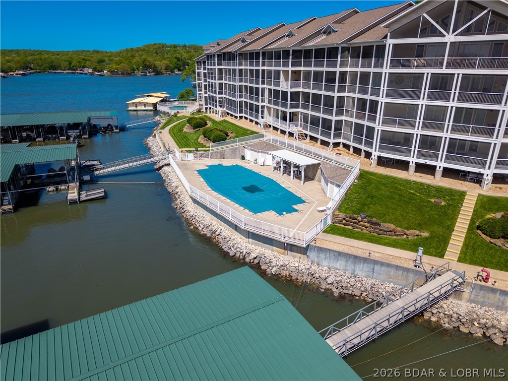 Windgate On The Lake Condo - Residential
