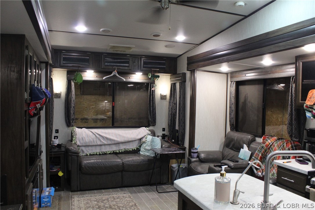 Mallard Bay II - Residential