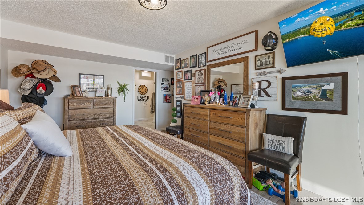 Waters Edge Condominium - Residential