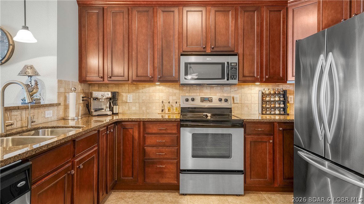 Trinity Pointe Condominiums - Residential